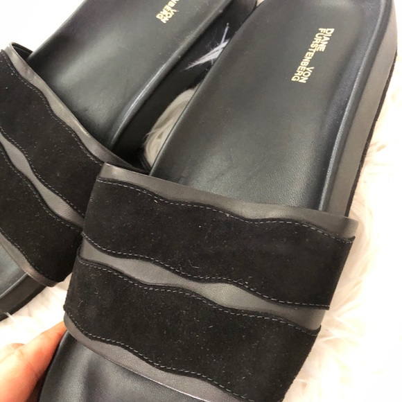 DVF slides - Picture 3 of 4